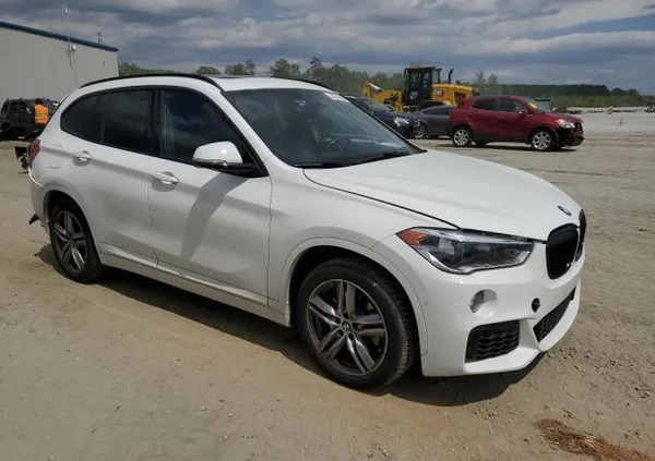 BMW X1 cena 44900 przebieg: 48244, rok produkcji 2018 z Śrem małe 46